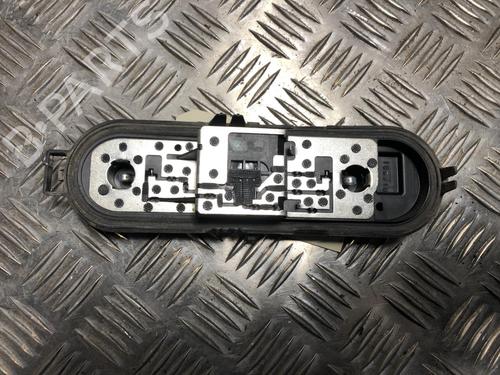 licence-plate-light-peugeot-5008-0u_-0e_-2009-2010-2011-2012-2013-2014-2015-2016-2017-23211876 main image