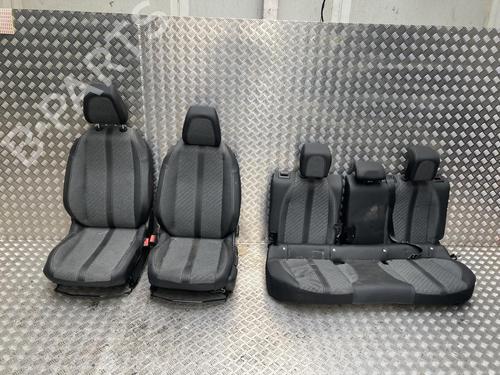 Used Seats set PEUGEOT 2008 II (UD_, US_, UY_, UJ_, UR_, UC_) 1.2 PureTech 130 (USHNS, URHNS) (130 hp) 32628281
