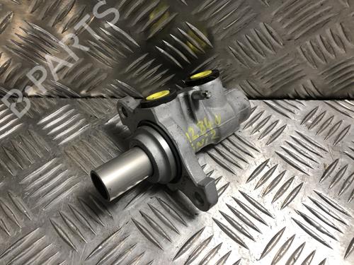 Used Brake master cylinder Brake master cylinder MINI MINI (R56) Cooper S (174 hp) 35776832 35776832
