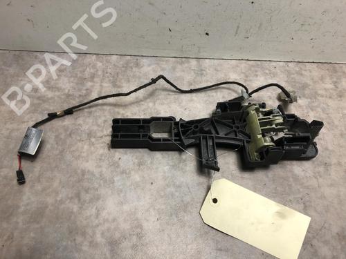 venstre-bagtil-udvendigt-handtag-bmw-1-e87-118-d-2003-2004-2005-2006-2007-2008-2009-2010-2011-2012-2013-20617383 main image