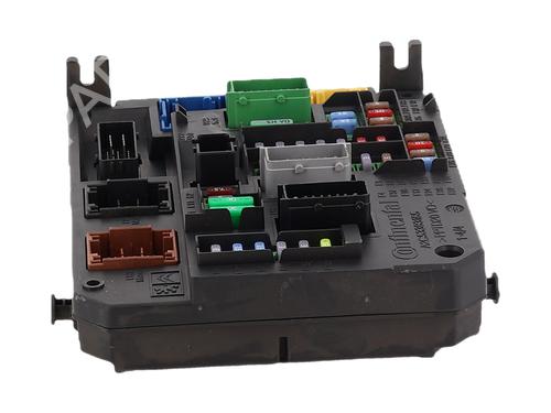 Used Fuse box Fuse box 38030769 38030769