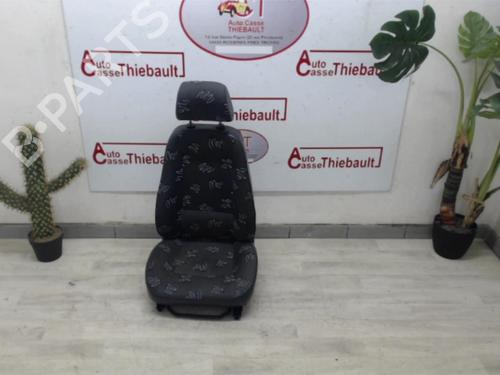 Used Right front seat TOYOTA YARIS (_P13_) 1.5 Hybrid (NHP130_, NHP130) (101 hp) 12966735