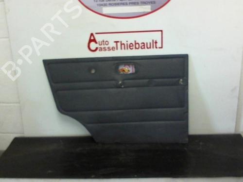 Verkleidung vorne rechts für RENAULT TRAFIC Bus (T_, P_, V_) 1.7 (68 hp) 30780429