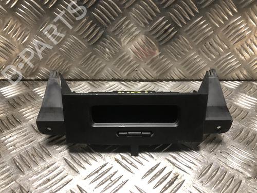 Used Display monitor Display monitor RENAULT LAGUNA I (B56_, 556_) 2.2 dT (B569) (113 hp) 32452289 32452289