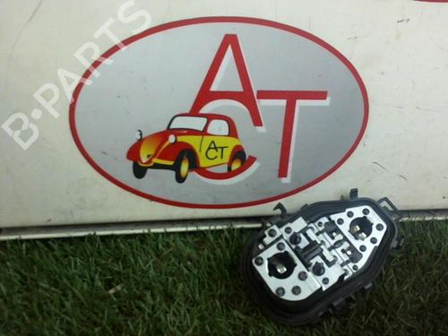 Used Licence plate light RENAULT CLIO IV (BH_) 1.5 dCi 75 (75 hp) 13136297