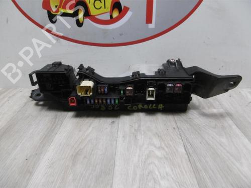 Zekeringkast TOYOTA COROLLA (_E12_) 2.0 D-4D (CDE120_, CDE120R) (90 hp) 12983780