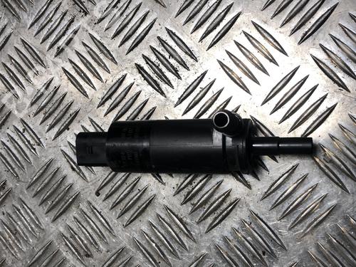 Used Washer pump BMW 3 Touring (E91) 320 d (150 hp) 31186468