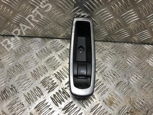 Used Right rear window switch RENAULT KOLEOS I (HY_) 2.0 dCi (HY0K) (150 hp) 31200641
