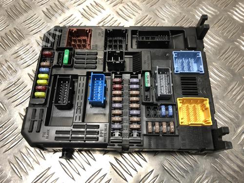 Used Fuse box CITROËN BERLINGO Box Body/MPV (K9) 1.5 BlueHDi 100 (102 hp) 23105408