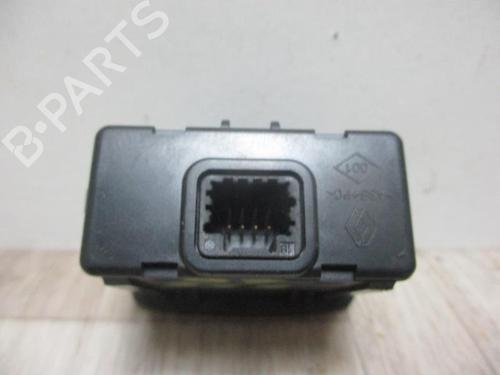 Electronic module RENAULT SCÉNIC III (JZ0/1_) 1.9 dCi (JZ0J, JZ1J, JZ1K, JZ1S) | BP28287502M83 - Image 2