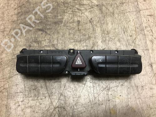 Warnblinkschalter für MERCEDES-BENZ C-CLASS Coupe (CL203) C 220 CDI (203.708) (150 hp) 20631157