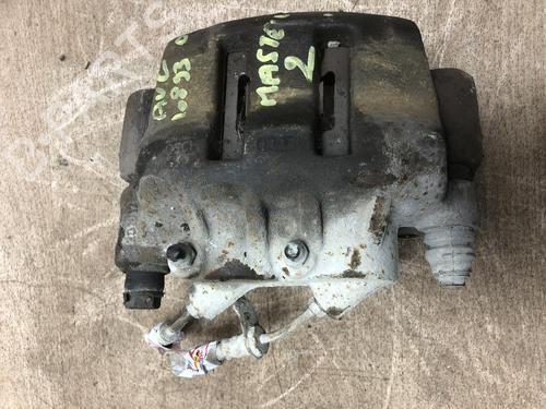 Used Left front brake caliper Left front brake caliper RENAULT MASTER II Van (FD) 2.5 dCi 100 (FD0U, FD0V, FD3U, FD3V, FD8U, FD8V) (99 hp) 21087264 21087264