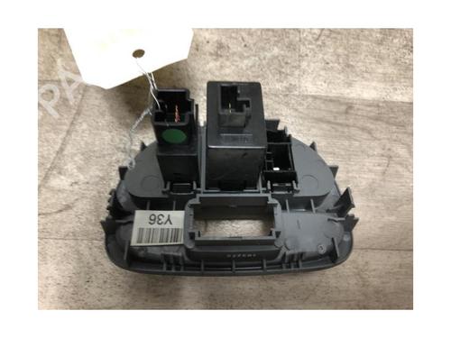 Switch HYUNDAI SANTA FÉ I (SM) 2.0 CRDi 4x4 | BP23871606I30