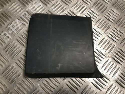 Højre fortil skærm liste Højre fortil skærm liste RENAULT TRAFIC III Van (FG_) 1.6 dCi 95 (FGMJ, FGMR) (95 hp) 34243665 34243665