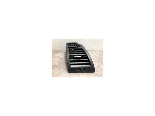 Used Air vent BMW 1 (E87) 118 d (143 hp) 20622958