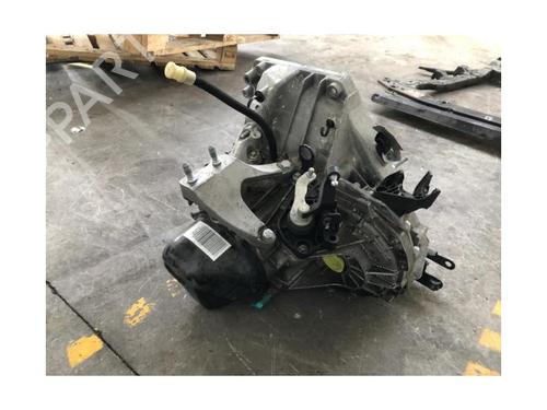 Gearbox DACIA SANDERO II TCe 90 (B8M1, B8MA, B8AC) | BP23098206M3 