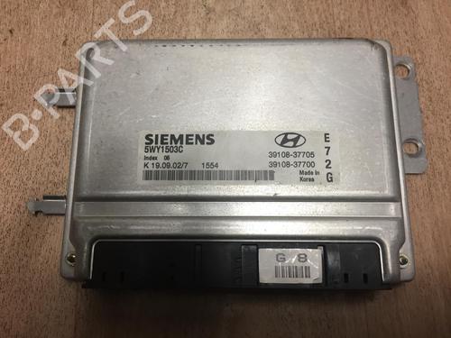 Used Engine control unit (ECU) HYUNDAI COUPE II (GK) 2.7 V6 (167 hp) 28334717