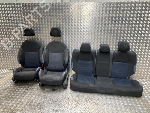 Sæde sæt Sæde sæt PEUGEOT 208 I (CA_, CC_) 1.6 HDi (92 hp) 33737158 33737158