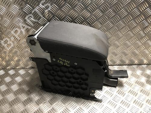 Used Armrest / Center console Armrest / Center console 38072268 38072268
