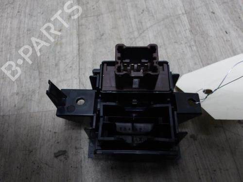 Used Switch NISSAN X-TRAIL II (T31) 2.0 dCi 4x4 (173 hp) 23034101