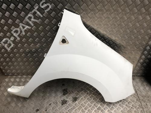 Used Right front fenders Right front fenders 39561572 39561572