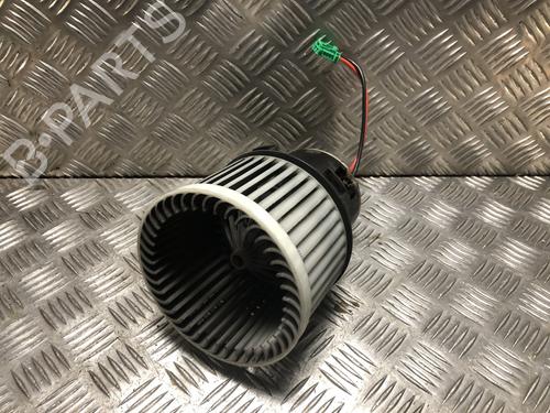 Motor da chauffage Motor da chauffage PEUGEOT 308 II (LB_, LP_, LW_, LH_, L3_) 1.6 BlueHDi 120 (120 hp) 35964977 35964977