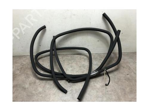 Gumowa uszczelka drzwi CITROËN DS5 2.0 HDi 165 | BP30785655C142 