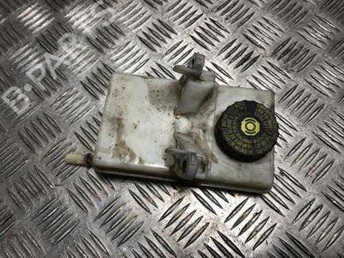 Used Brake fluid reservoir Brake fluid reservoir PEUGEOT 5008 (0U_, 0E_) 2.0 HDi 150 / BlueHDi 150 (150 hp) 33338305 33338305