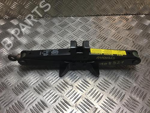 Used Jack Kit TOYOTA AVENSIS (_T25_) 2.0 D-4D (ADT250_, ADT250R) (126 hp) 24191289