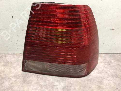 Used Right taillight VW BORA I (1J2) 1.9 TDI (90 hp) 25305448