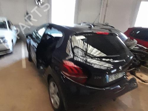 Middle console PEUGEOT 208 I (CA_, CC_) 1.2 PureTech 82 | BP20629714I22