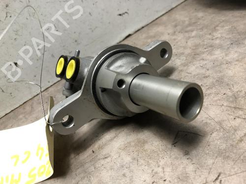 Used Brake master cylinder MINI MINI CLUBMAN (F54) Cooper (136 hp) 20925597