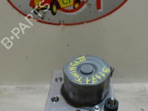 Used ABS pump RENAULT TWINGO III (BCM_, BCA_) 0.9 TCe 90 (BCM9, BCM2) (90 hp) 13292432