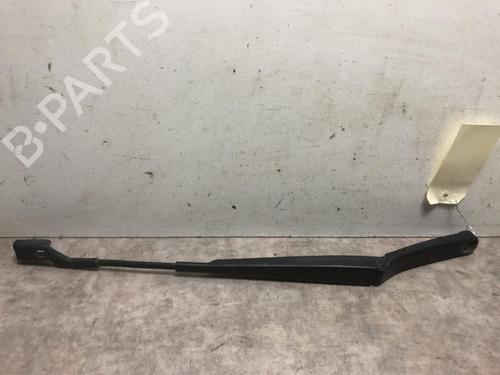 Used Front windshield wiper arm VW GOLF VI (5K1) 1.4 TSI (122 hp) 23035205