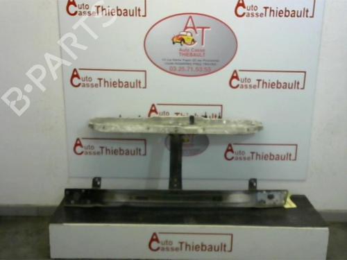 Used Crossmember RENAULT MASTER I Van (T__) 28-35 2.1 D (60 hp) 30674378