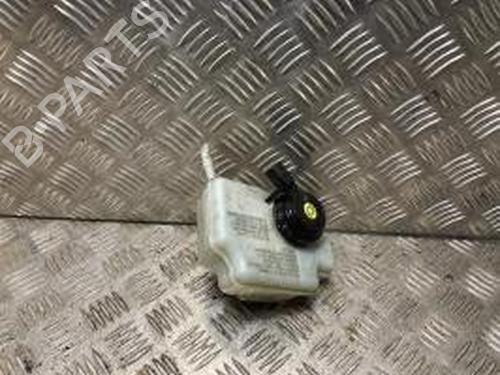 Used Brake fluid reservoir VW SCIROCCO III (137, 138) 1.4 TSI (160 hp) 28368863