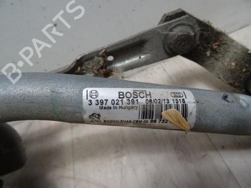 Used Front wiper motor Front wiper motor PEUGEOT 208 I (CA_, CC_) 1.0 VTi (68 hp) 13283021 13283021