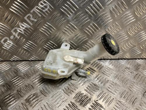 Used Brake fluid reservoir CITROËN C4 AIRCROSS 1.6 HDi 115 AWC (114 hp) 31056680