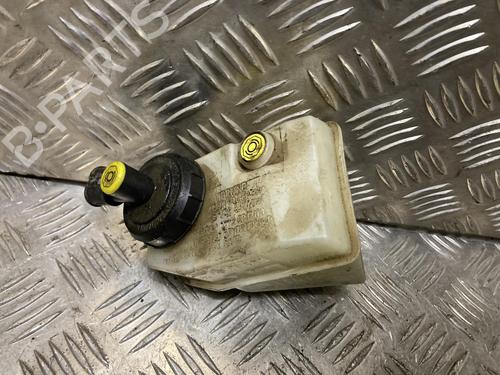 Bremsevæskebeholder RENAULT KANGOO Express (FC0/1_) 1.2 (FC01, FC0A, FC0F) (58 hp) 32137763