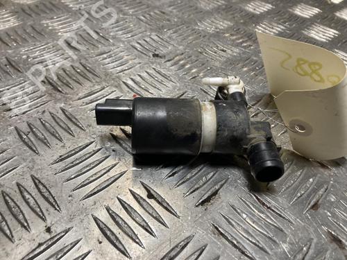 Used Washer pump RENAULT SCÉNIC III (JZ0/1_) 1.5 dCi (110 hp) 31697840