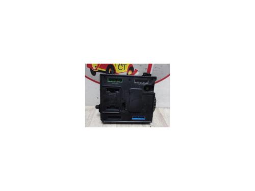 Used Fuse box RENAULT GRAND SCÉNIC III (JZ0/1_) 2.0 dCi (JZ0Y, JZ26) (150 hp) 13267196