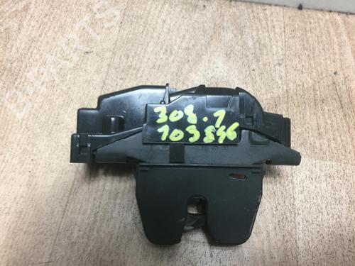 Used Tailgate lock PEUGEOT 308 I (4A_, 4C_) 1.6 HDi (90 hp) 13225685