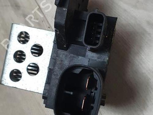 Used Heater resistor DACIA SANDERO II TCe 90 (B8M1, B8MA, B8AC) (90 hp) 13274743