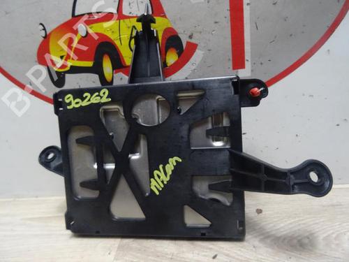 Used Fuse box PORSCHE MACAN (95B) 3.0 S Diesel (258 hp) 13267195