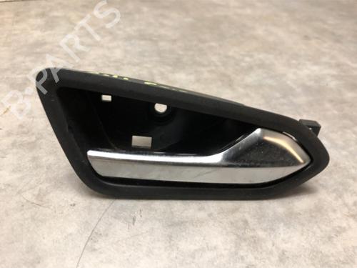 Højre fortil invendig håndtag RENAULT CLIO V (B7_) 1.0 TCe 90 (B7MT) (91 hp) 23128666