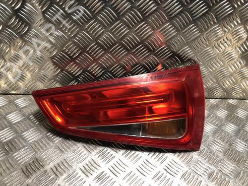 Farolim direito Farolim direito AUDI A1 (8X1, 8XK) 1.6 TDI (105 hp) 33770547 33770547