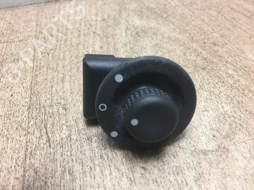 Used Mirror switch RENAULT TWINGO II (CN0_) 1.2 16V (CN0K, CN0V, CN0A) (76 hp) 13221516