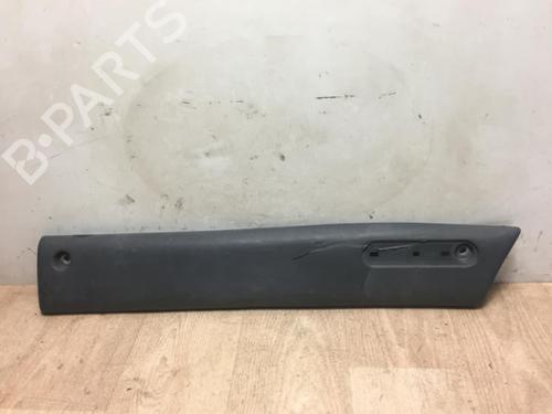 Elargisseur aile avant droit RENAULT MASTER II Van (FD) 2.5 dCi 100 (FD0U, FD0V) (99 hp) 15967164