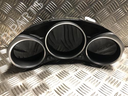 Used Instrument cluster Instrument cluster DS DS 4 / DS 4 CROSSBACK (NX_) 1.6 BlueHDi 120 (120 hp) 33429521 33429521