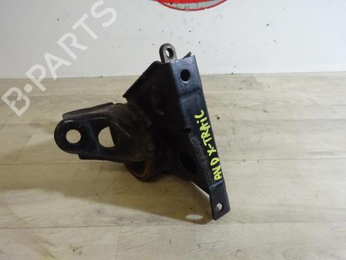 Used Engine mount NISSAN X-TRAIL I (T30) 2.2 Di 4x4 (114 hp) 28334139